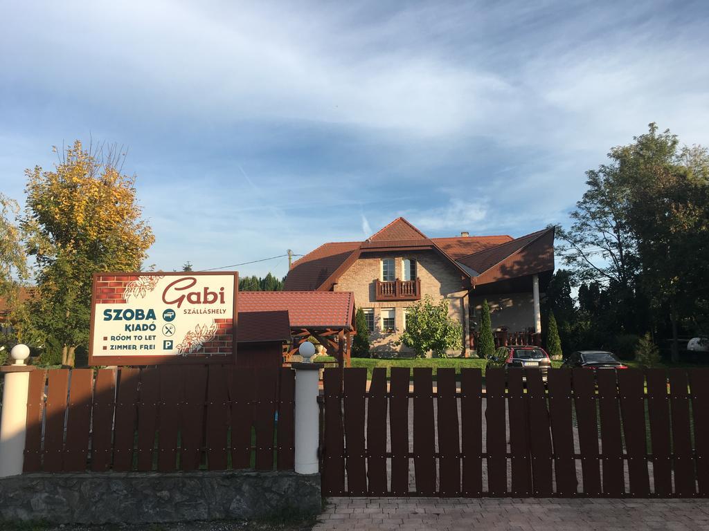 Gabi Magánszálláshely Zalasarszeg Esterno foto